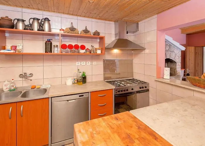 Casa vacanze House With A Parking Space Svirce, Hvar - 17682